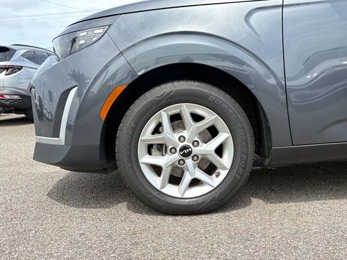 Used 2024 Kia Soul LX w/ Option Group 015 FWD image 22