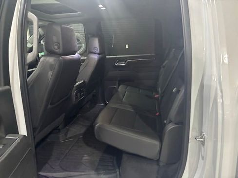 Used 2024 GMC Sierra 3500 SLT w/ SLT Premium Package AWD/4WD image 30