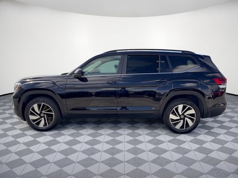Used 2024 Volkswagen Atlas SE FWD image 2