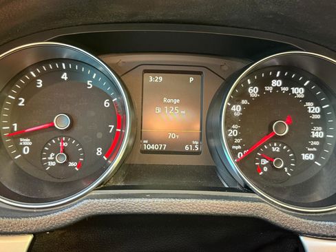 Used 2019 Volkswagen Passat 2.0T Wolfsburg image 27