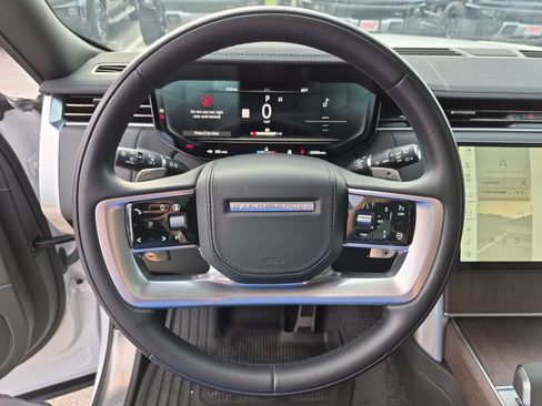 Used 2024 Land Rover Range Rover Long Wheelbase SE AWD/4WD image 22