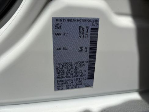 Used 2025 Nissan Altima 2.5 SV FWD image 29