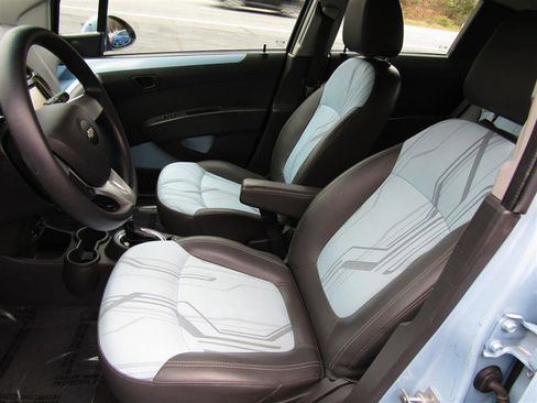 Used 2015 Chevrolet Spark LT image 11