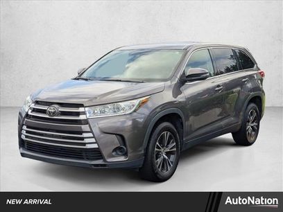 Used 2019 Toyota Highlander LE