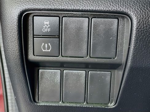 Used 2019 Honda CR-V LX image 16