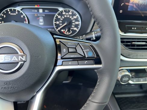 New 2025 Nissan Altima 2.5 SL image 16