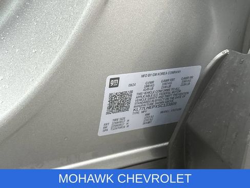 Used 2025 Chevrolet Trax LT w/ Driver Confidence Package FWD image 33