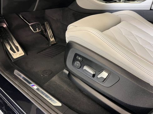 Used 2024 BMW X5 xDrive40i w/ M Sport Package image 13