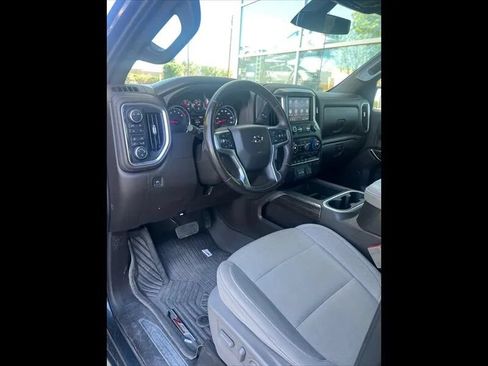 Used 2022 Chevrolet Silverado 1500 LT Trail Boss w/ Bed Protection Package AWD/4WD image 8