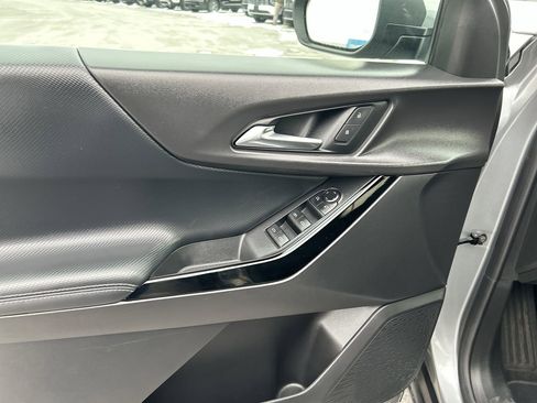 Used 2025 Chevrolet Equinox LT image 19