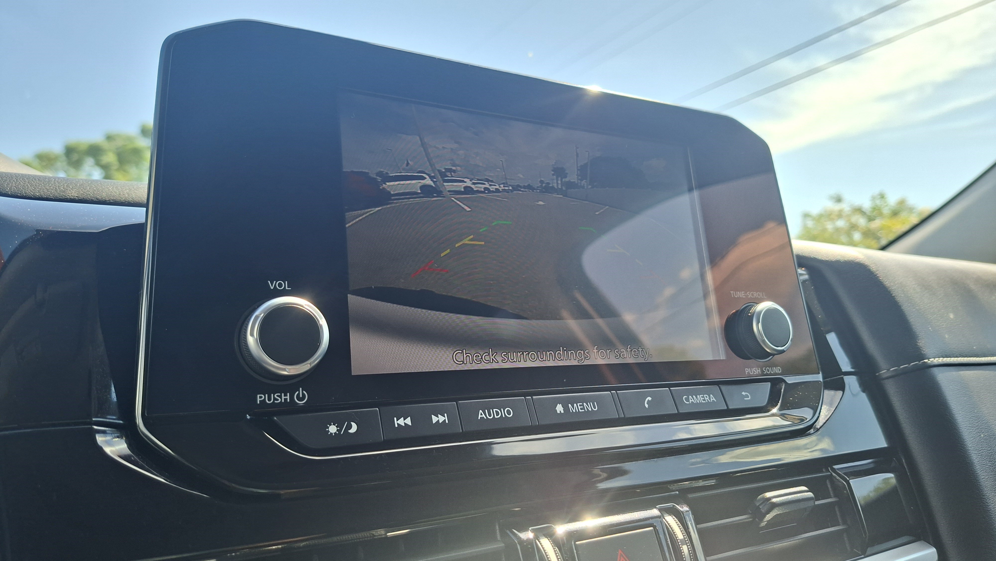 Certified 2025 Nissan Pathfinder SV FWD image 13