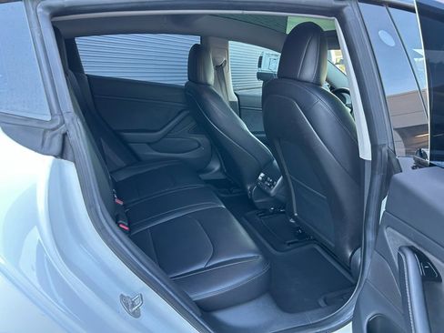 Used 2018 Tesla Model 3 image 45