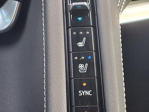 Used 2024 Chevrolet Corvette Stingray Preferred Cpe w/ Z51 Performance Package image 19