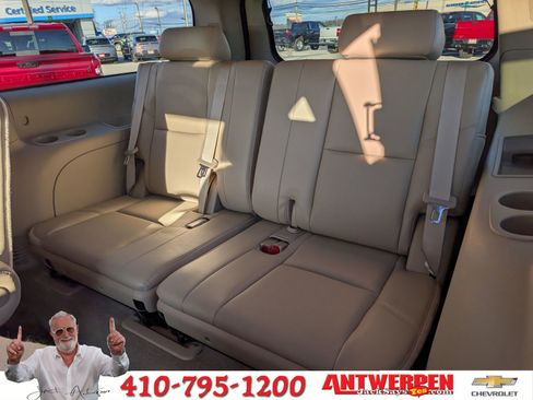 Used 2013 Chevrolet Suburban LTZ image 16