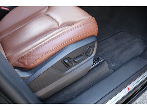 Used 2021 Audi Q8 Premium Plus w/ Premium Plus Package image 15