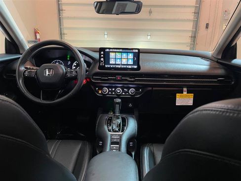 Used 2024 Honda HR-V EX-L image 8
