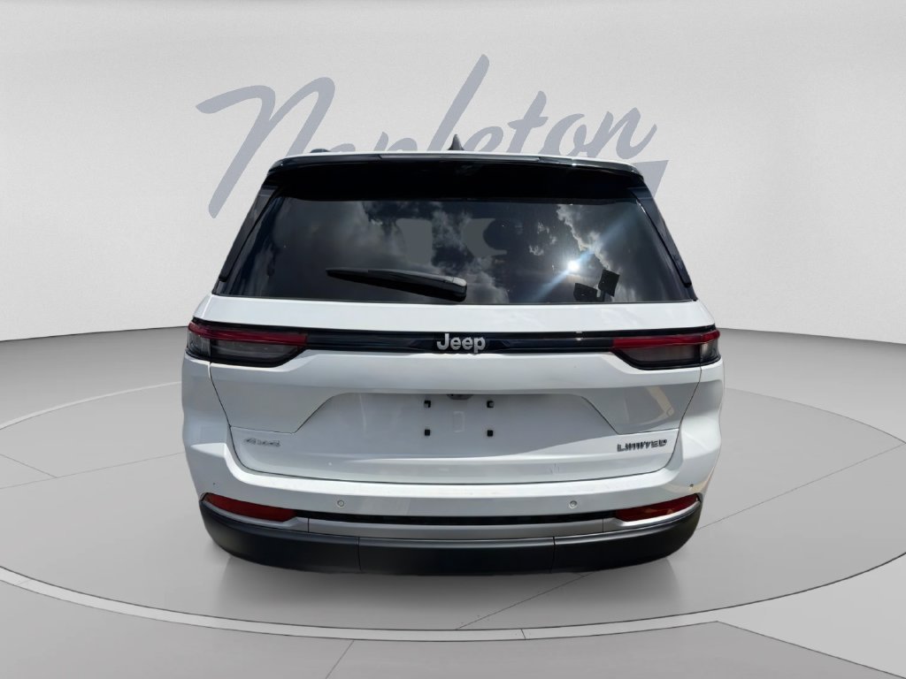 New 2026 Jeep Grand Cherokee Limited w/ Luxury Tech Group II AWD/4WD image 9