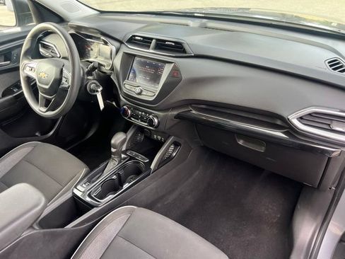 Used 2021 Chevrolet TrailBlazer LS FWD image 22