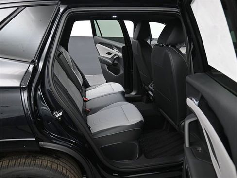 New 2026 Volkswagen Tiguan SE R-Line image 13