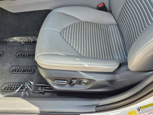 Used 2023 Toyota Camry SE w/ Convenience Package FWD image 19