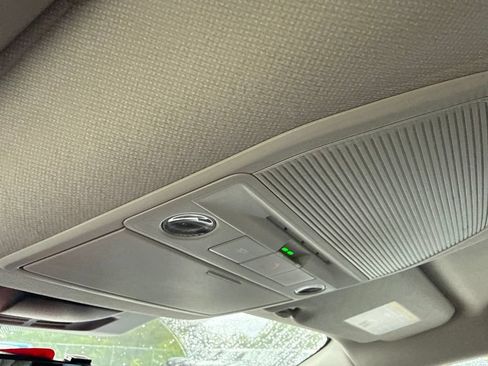 Used 2026 Nissan Sentra SR w/ Floor Mat Package FWD image 31