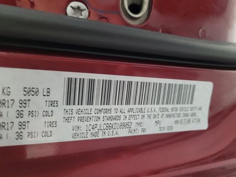 Used 2019 Jeep Cherokee Latitude w/ Popular Appearance Group FWD image 33