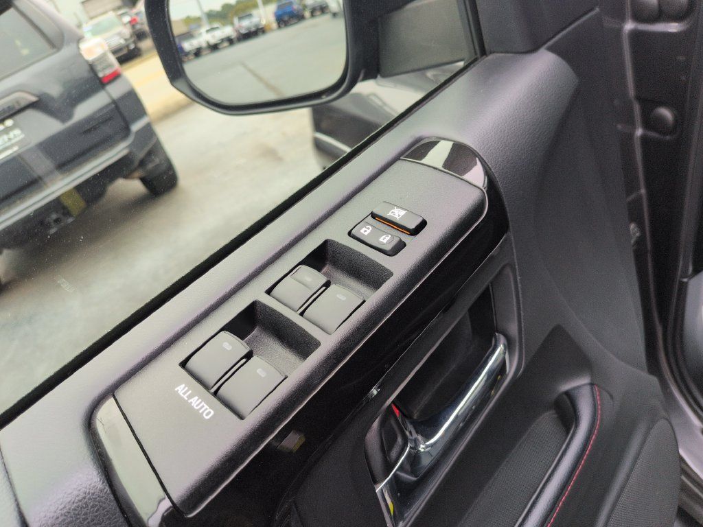 Used 2023 Toyota 4Runner TRD Off-Road Premium w/ Off Road Premium Plus Package AWD/4WD image 11