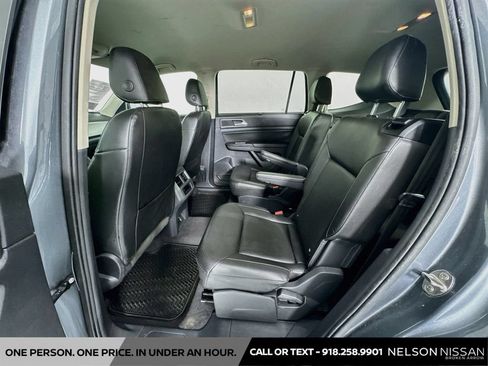 Used 2019 Volkswagen Atlas SE FWD image 23