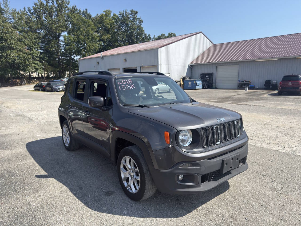 Used 2018 Jeep Renegade Latitude AWD/4WD image 5