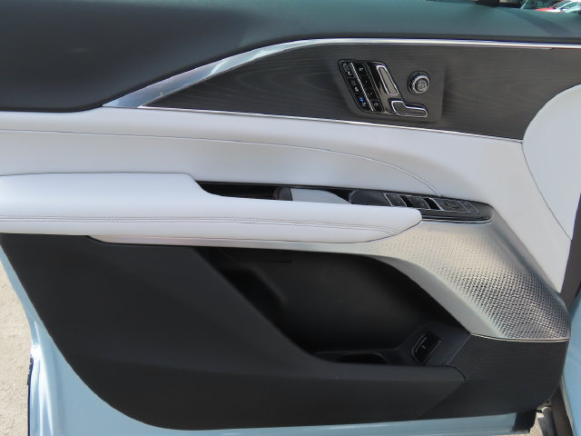 Certified 2024 Cadillac Lyriq Sport AWD/4WD image 9