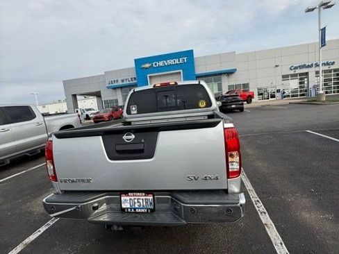 Used 2016 Nissan Frontier SV w/ SV Value Truck Package image 12