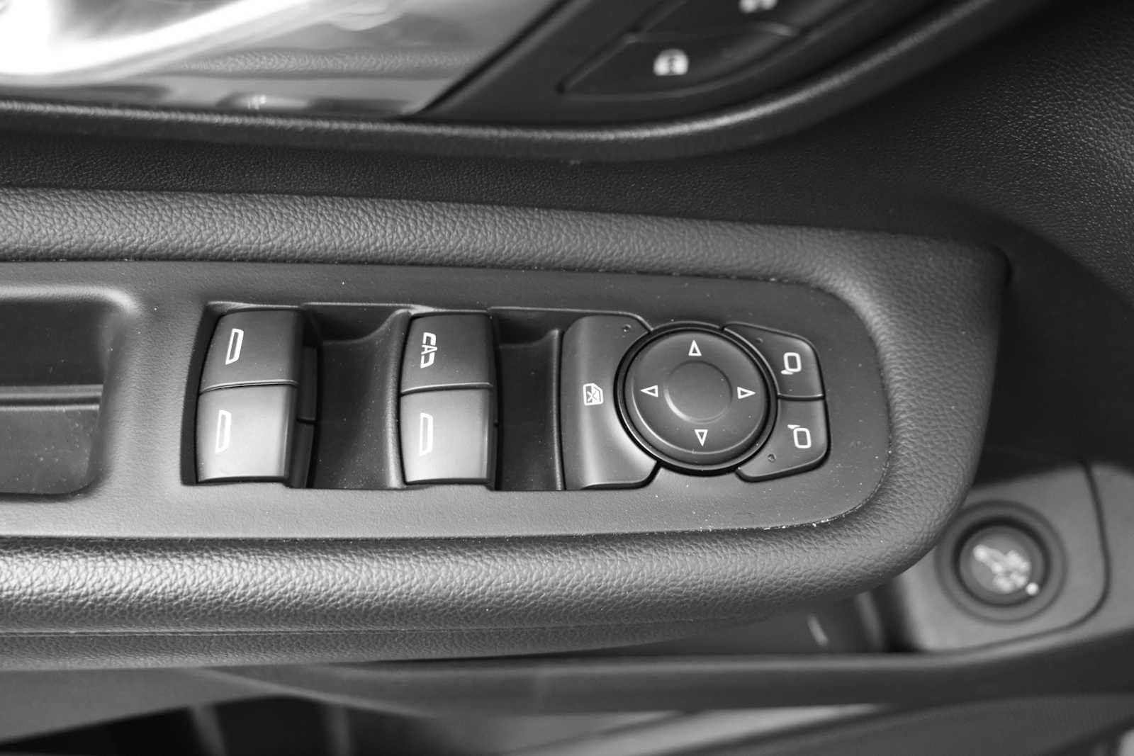 Used 2023 GMC Terrain Denali AWD/4WD image 18
