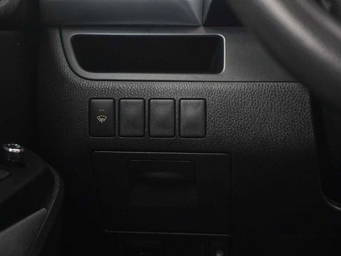 Used 2015 Toyota Highlander LE FWD image 22