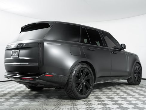 Used 2023 Land Rover Range Rover SE AWD/4WD image 18