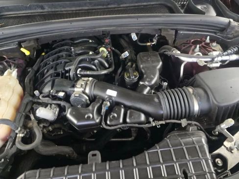 Used 2024 Jeep Grand Cherokee Altitude AWD/4WD image 13