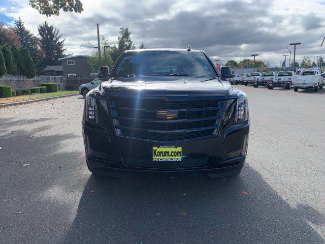 Used 2019 Cadillac Escalade Premium Luxury w/ Escalade Sport Edition AWD/4WD image 11