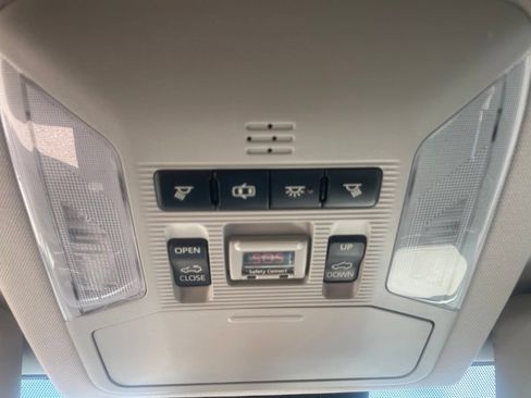 Used 2019 Toyota RAV4 XLE Premium FWD image 26