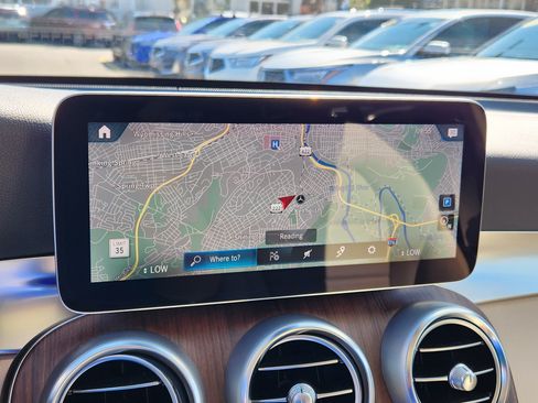 Used 2022 Mercedes-Benz GLC 300 4MATIC image 21