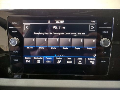 New 2026 Volkswagen Jetta SE image 25