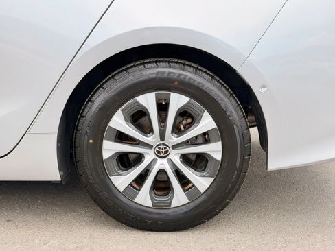 Used 2020 Toyota Prius Prime Limited FWD image 7
