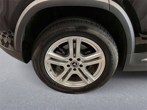 Certified 2022 Mercedes-Benz GLA 250 4MATIC image 7