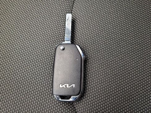 Used 2023 Kia Forte LXS image 32