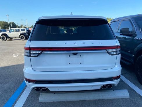 Used 2023 Lincoln Aviator Reserve w/ Equipment Group 201A AWD/4WD image 9