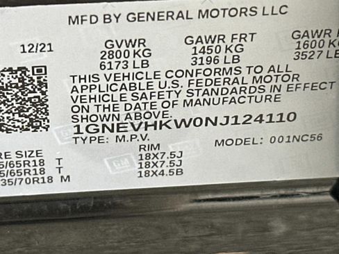 Used 2022 Chevrolet Traverse LT w/ LPO, Floor Liner Package image 31