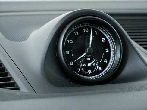 New 2026 Porsche Macan image 17