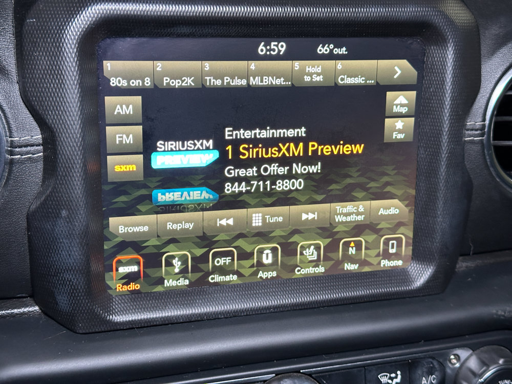 Used 2019 Jeep Wrangler Unlimited Sahara w/ Uconnect 4C Nav & Sound Group AWD/4WD image 40