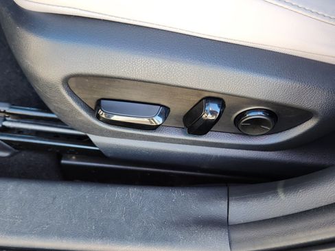 Used 2024 Lexus UX 250h AWD w/ Premium Package image 14