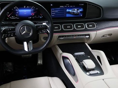 Certified 2026 Mercedes-Benz GLS 450 4MATIC image 17