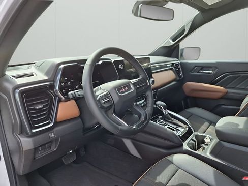New 2026 GMC Canyon AT4 AWD/4WD image 34