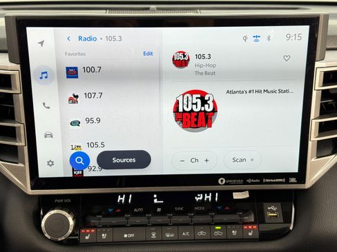 Used 2022 Toyota Tundra Limited image 26